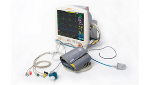 Монитор реанимационный и анестезиологический для контроля ряда физиологических параметров МИТАР-01-"Р-Д" (ЭКГ, ЧСС, АД, Т, SpO2, ФПГ, ЧД, ПГ, СО2, O2, мультигазы, сердечный выброс, капнограмма) с сенсорным экраном 10.4 или 12.1 дюйма